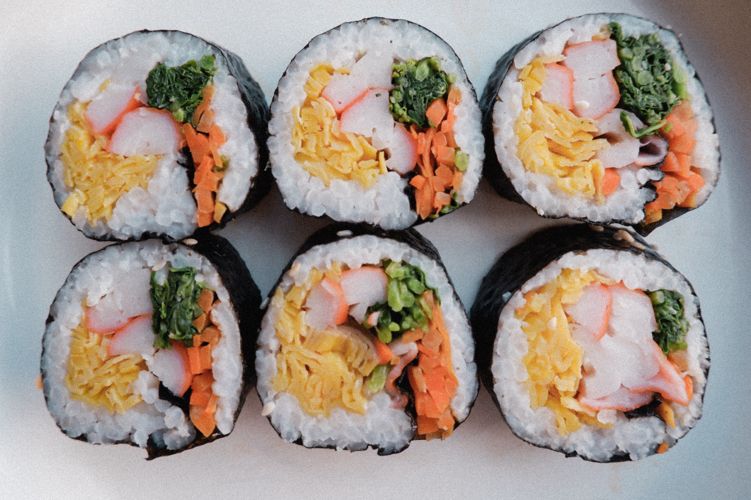 Mmm, let's eat some kimbap! Picnics are popular on National Children's Day